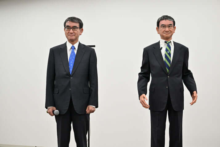 「アンドロイド版河野太郎」とご本人_1