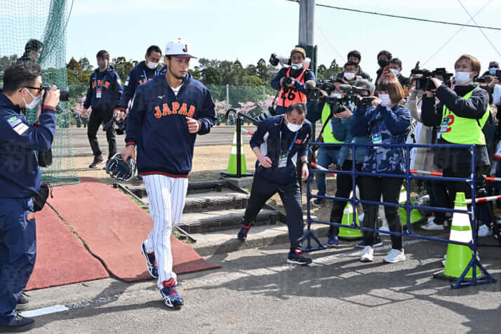 23年8号グラビア  WBC（ダルビッシュ有）_3