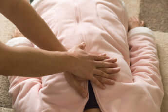 心臓マッサージイメージ