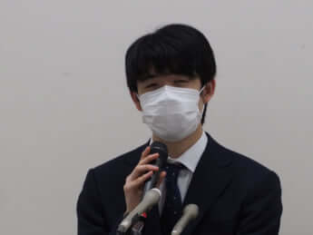 粟野さん将棋プレーオフ_6