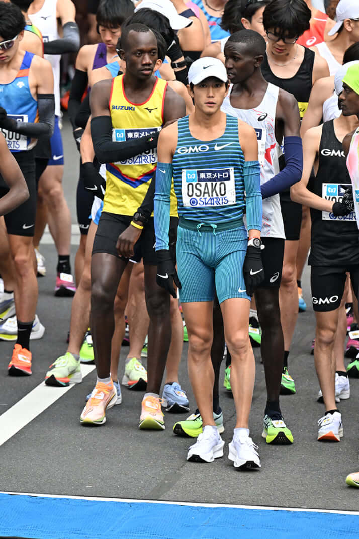 23年10号グラビア 東京マラソン_12