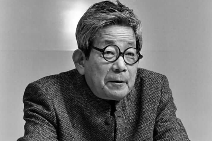 23年11号グラビア 大江健三郎_1