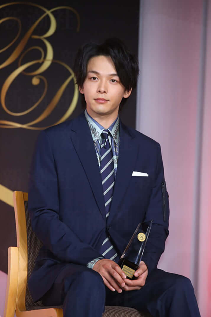 中村倫也