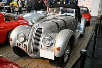 23年13号グラビア クラシックカー_16