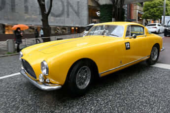 23年13号グラビア クラシックカー_4