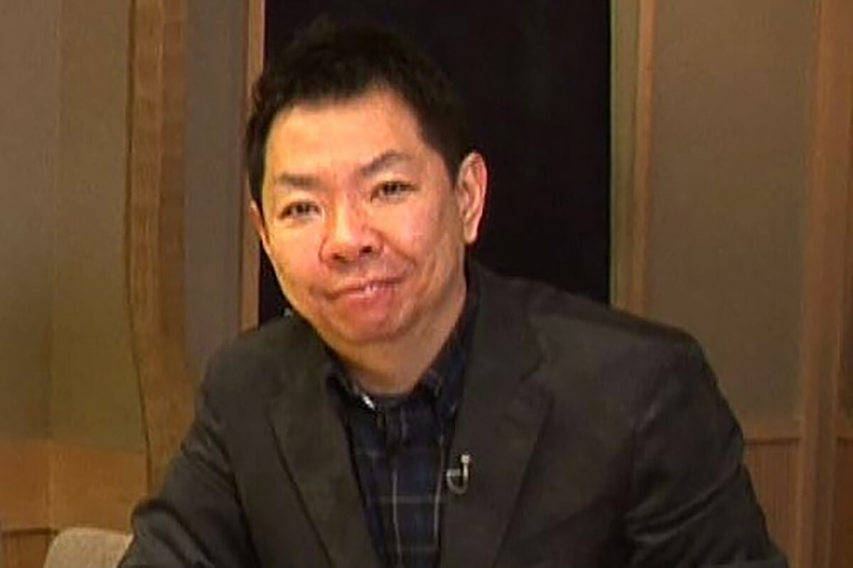 突っ立ってねえで、こっちへ来い！」 漫画原作者・早川光に激怒