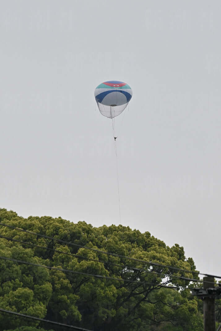 サミット会場の上空で目撃された気球