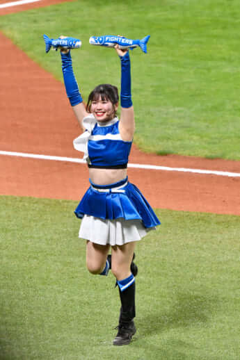 23年18号グラビア ジンギスカンダンス_10