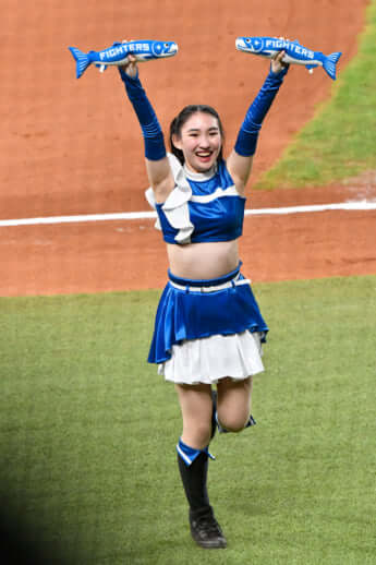 23年18号グラビア ジンギスカンダンス_13