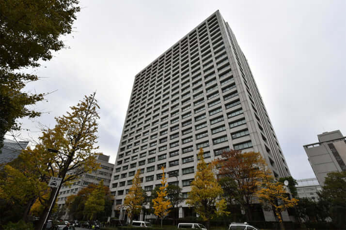 厚労省