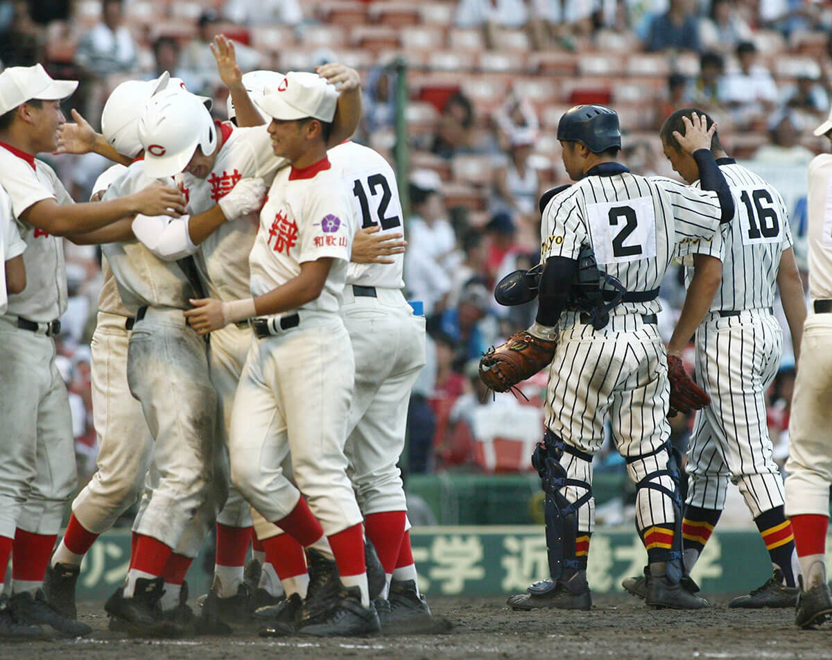 甲子園史上“最も壮絶な打撃戦”、智弁和歌山が13対12で帝京にサヨナラ