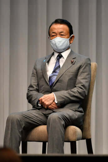 麻生太郎