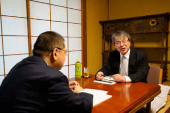 西村尚芳、佐藤優