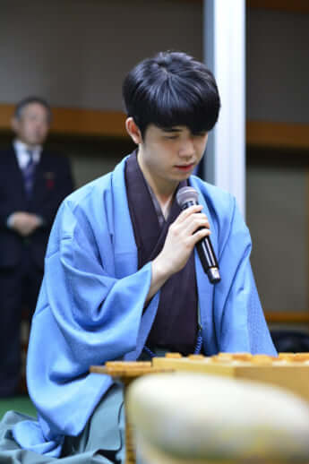 粟野さん竜王戦第1局_6