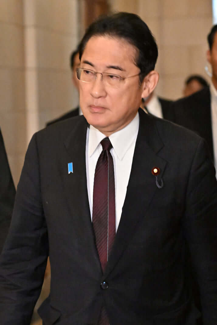 岸田文雄