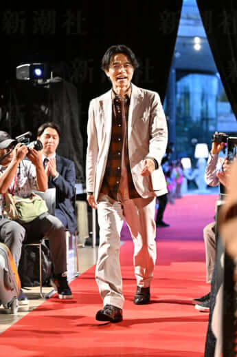 23年43号グラビア 井ノ原快彦_2