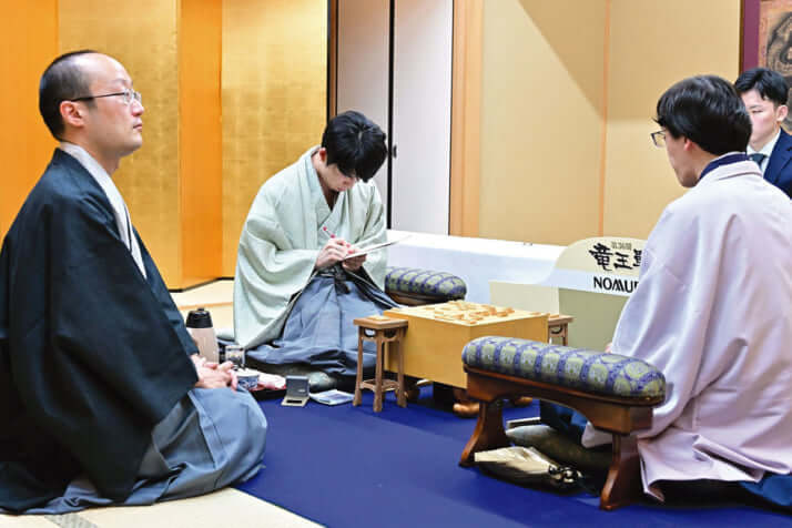 藤井聡太、伊藤匠