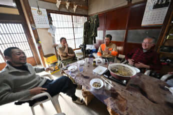 23年47号グラビア ベテラン猟師_4