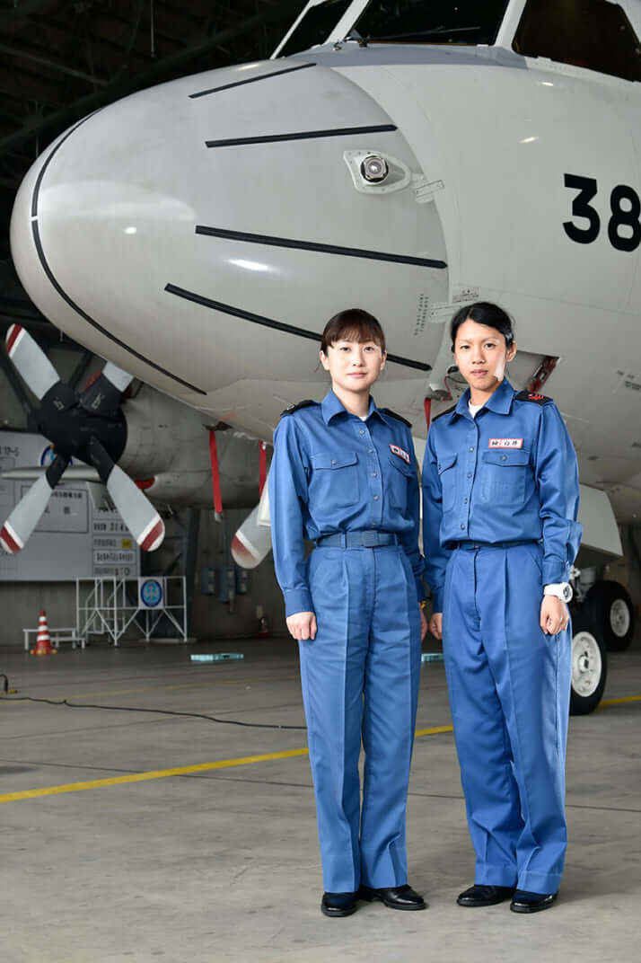 女性自衛官