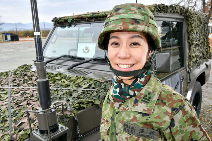 女性自衛官