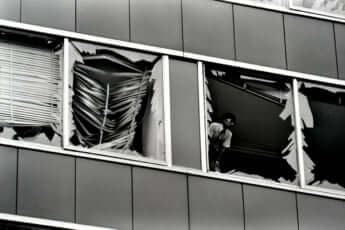 三菱重工ビル爆破事件