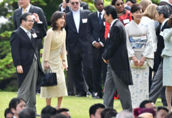 世耕夫妻、安倍晋三