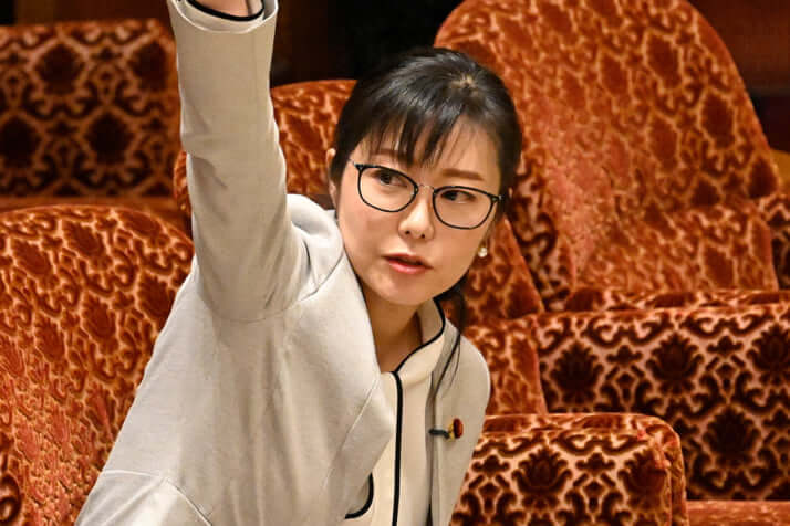 加藤鮎子