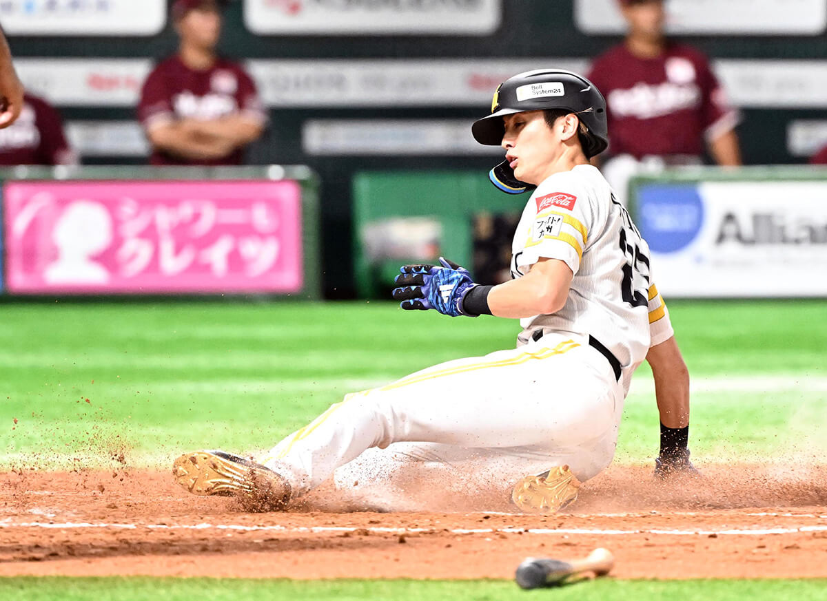驚異の「9秒58」 ソフトバンク「周東佑京」が開幕シリーズで見せ