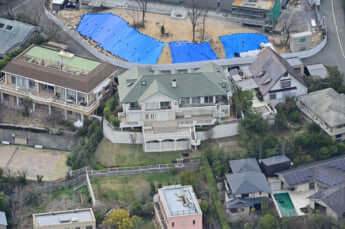 24年14号グラビア 小林製薬_4