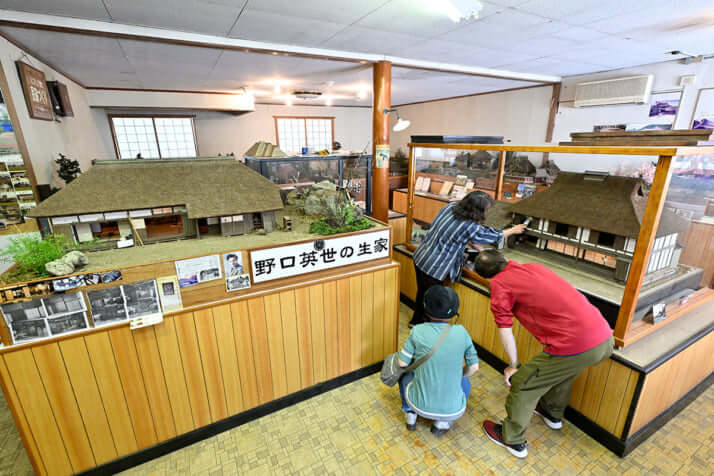 24年17号グラビア 博物館_6
