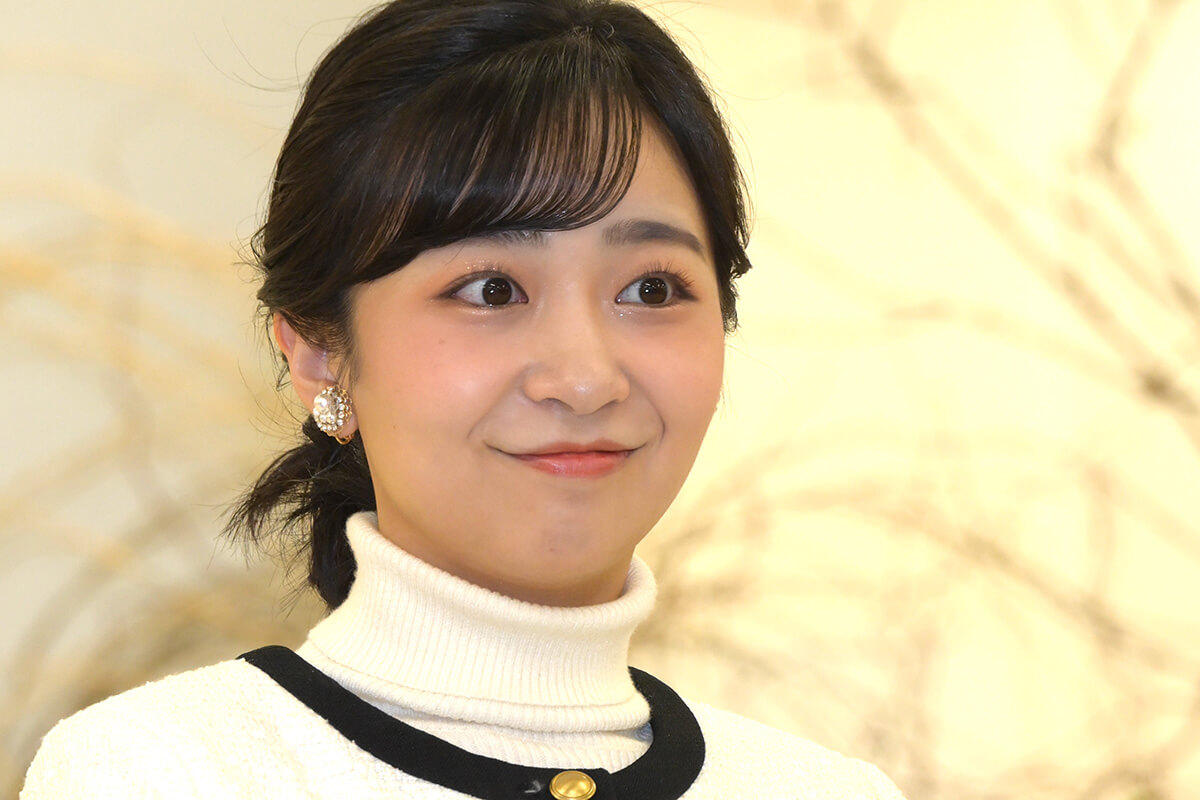 佳子様AV新人女優 