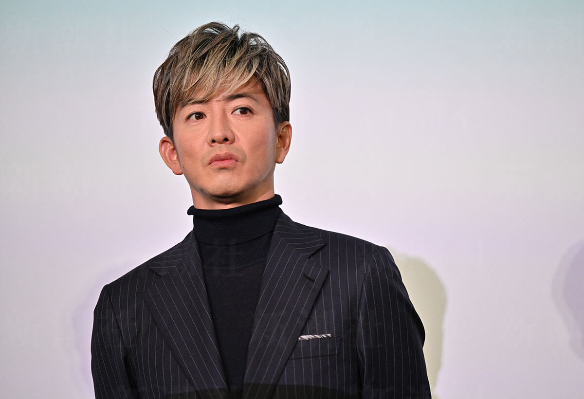 SMAPの再結成はない」の根拠に木村拓哉“妻” 9年前と比べ彼女の役割に