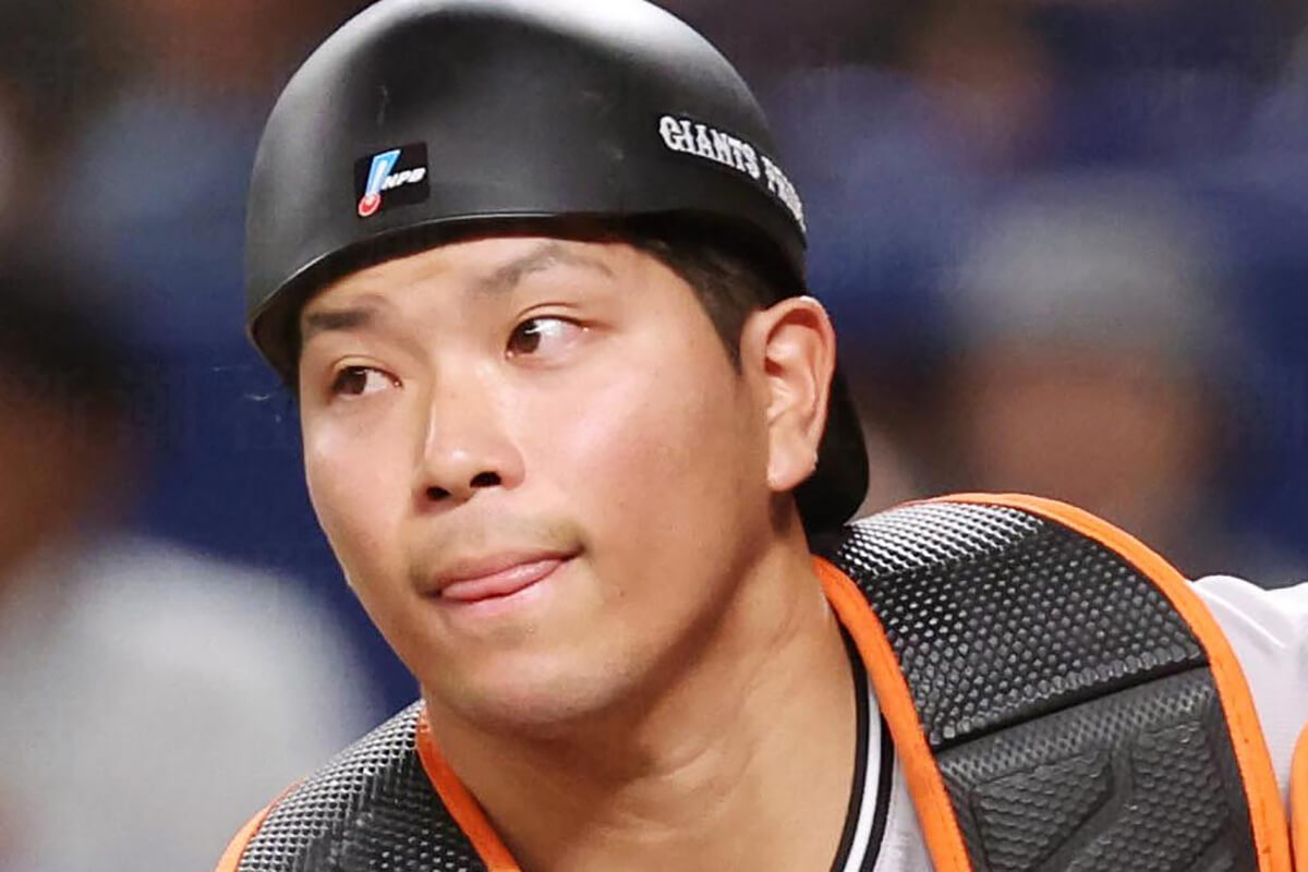 大城卓三（31）2軍降格でも主導権、FAあえて“1年延期”という選択肢 阿部監督「一見追い込んだようでも…」巨人には弱み デイリー新潮