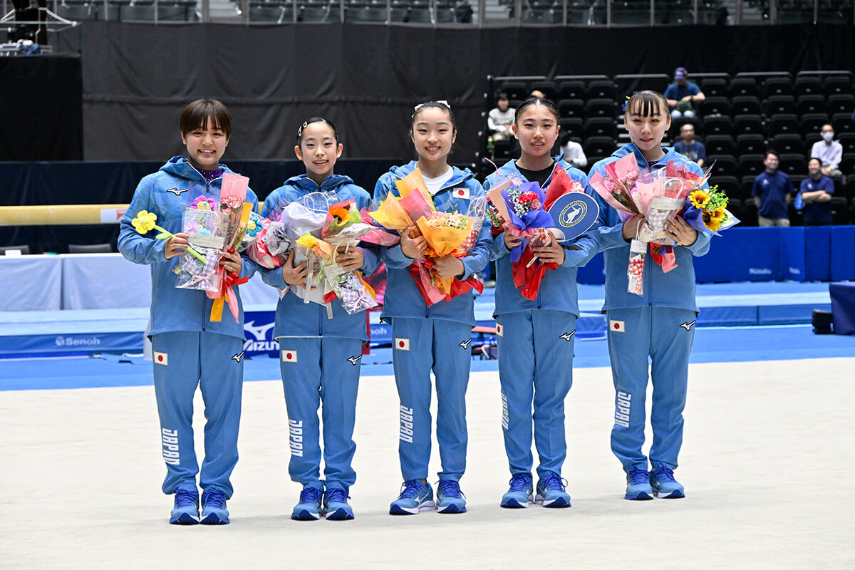 平均年齢17.8歳」の体操女子日本代表 “全員が初五輪”でも「メダルも夢