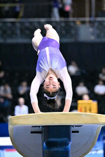 24年20号グラビア 体操女子日本代表_2