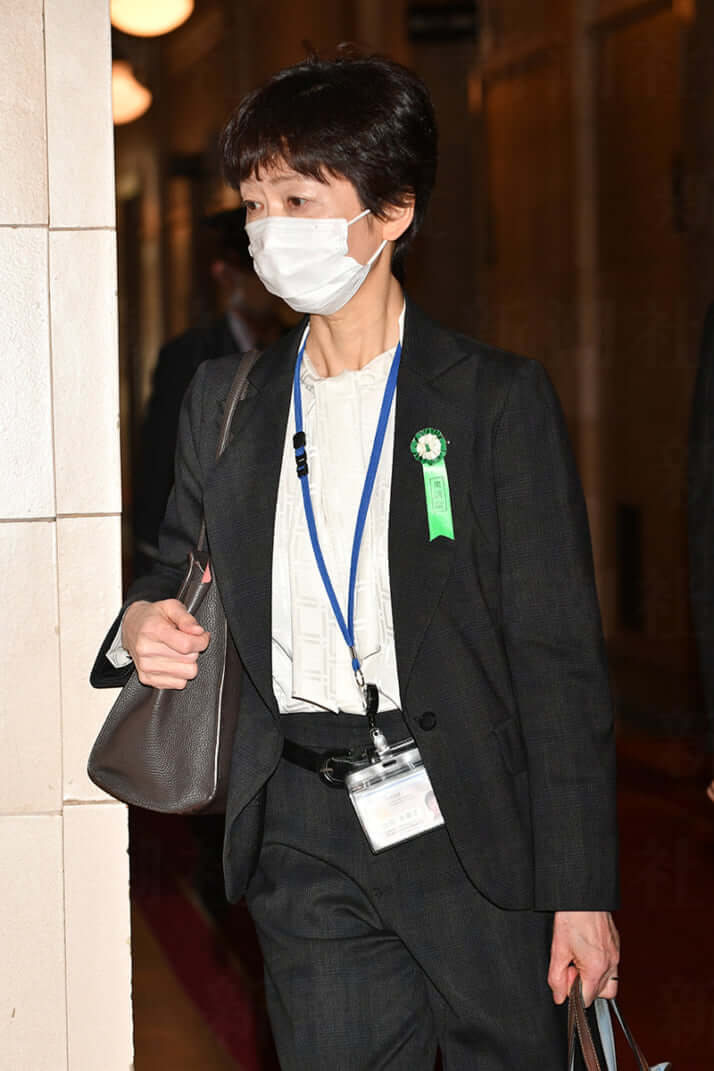 山田真貴子