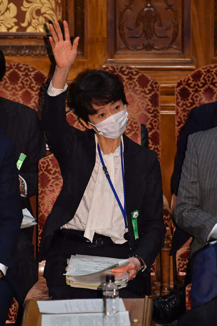 山田真貴子