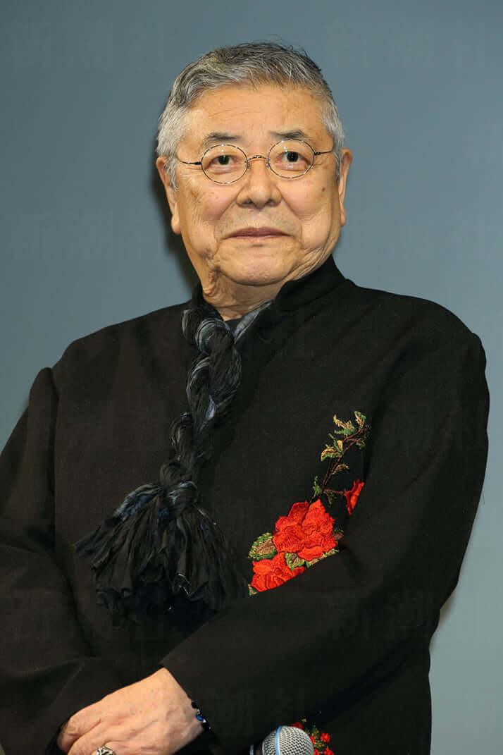 中尾彬