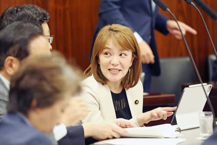 今井絵理子