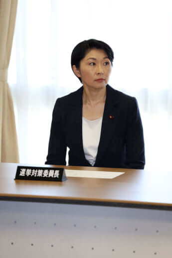 小渕優子