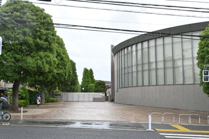 早稲田実業初頭部