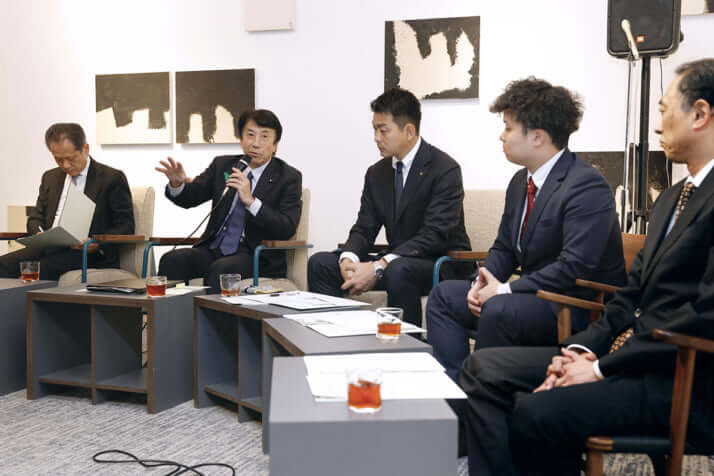 斎藤健