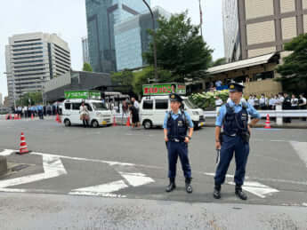 赤坂のアメリカ大使館前