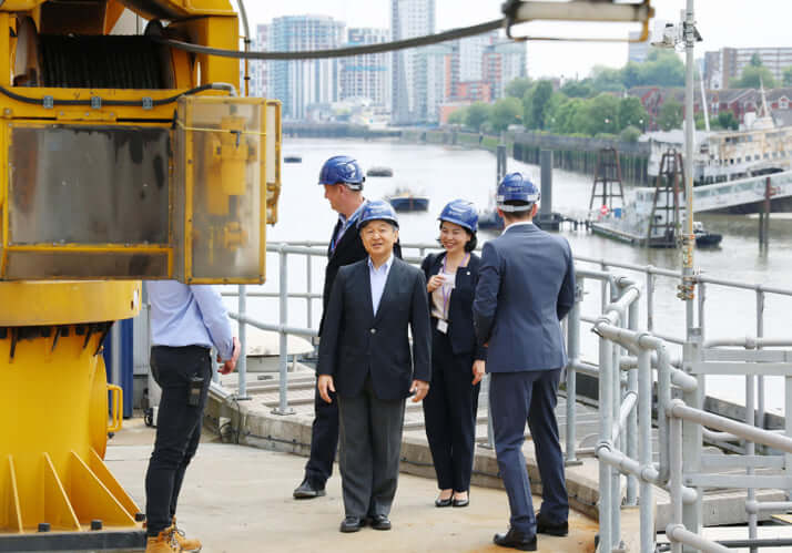 25号グラビア 天皇陛下_3