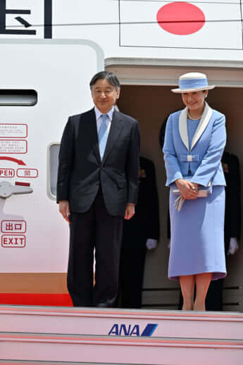 25号グラビア 天皇陛下_5