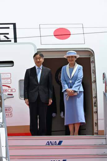 25号グラビア 天皇陛下_8