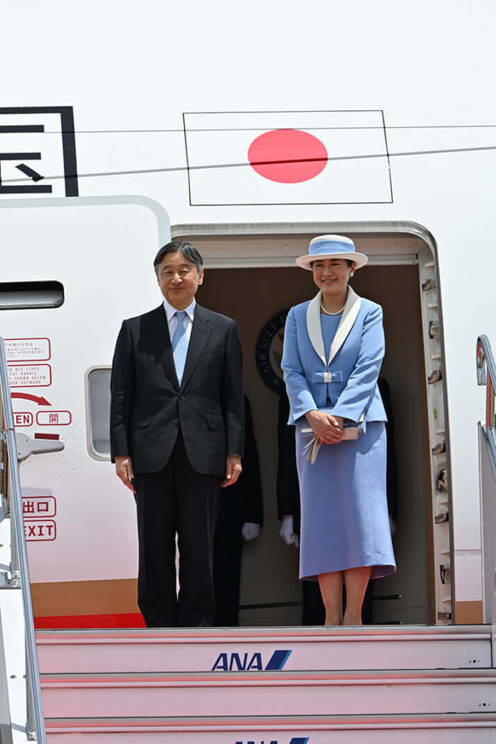 25号グラビア 天皇陛下_8