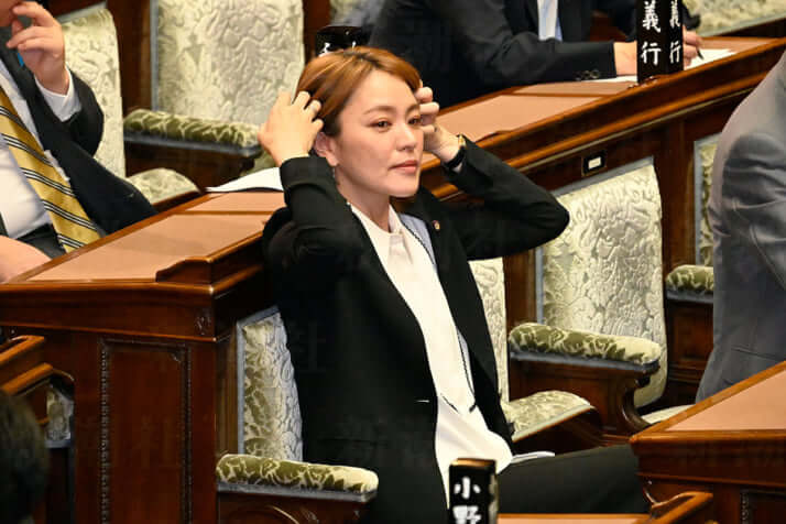 今井絵理子