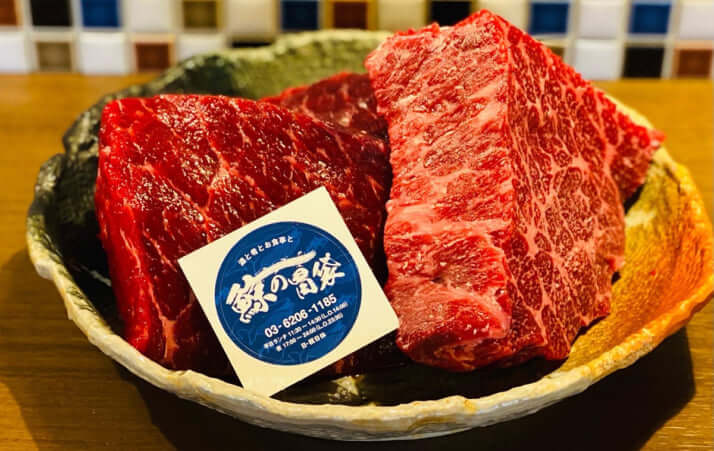 クジラ肉1