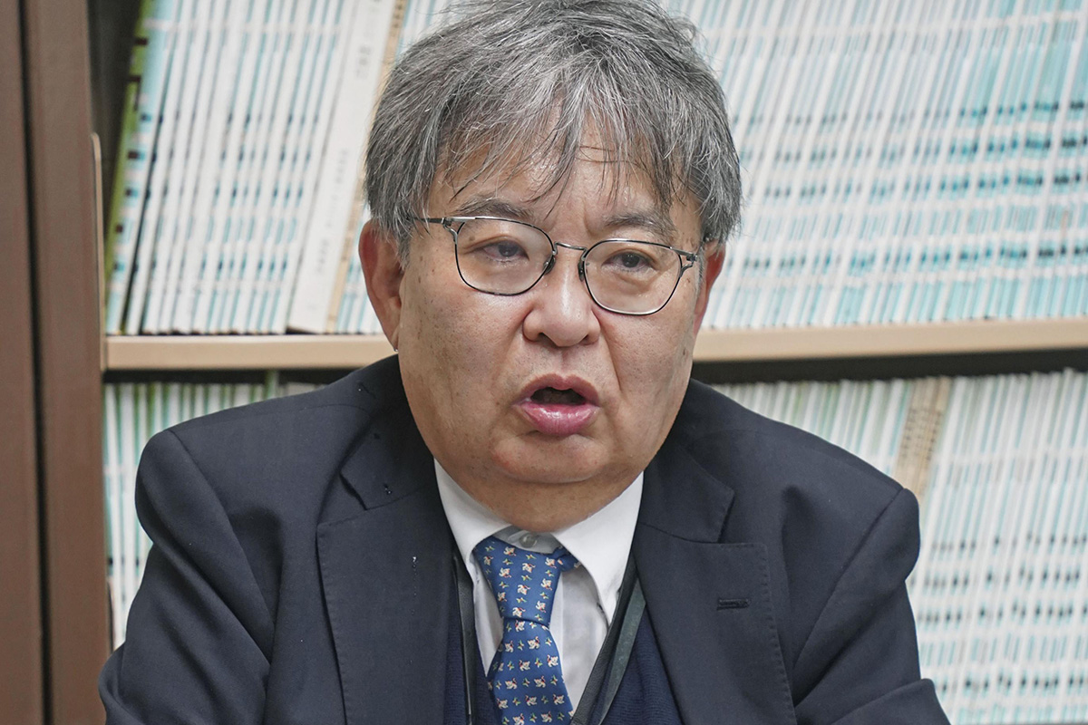 普通の裁判官とは違うんですよ」 “減額分の給料を払え”と国を訴えた61